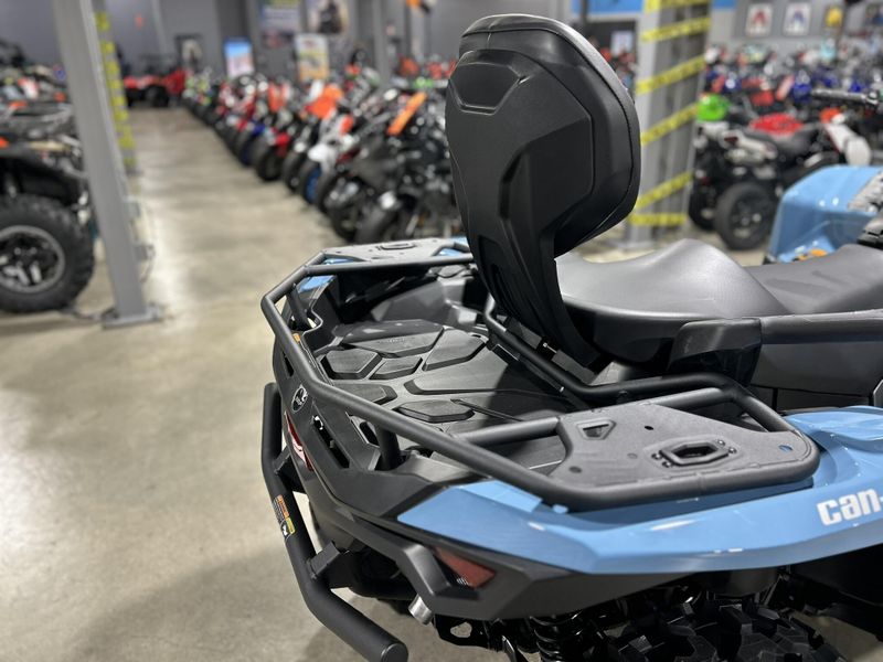 New 2026 Can-Am OUTLANDER MAX XT 700 Image 14