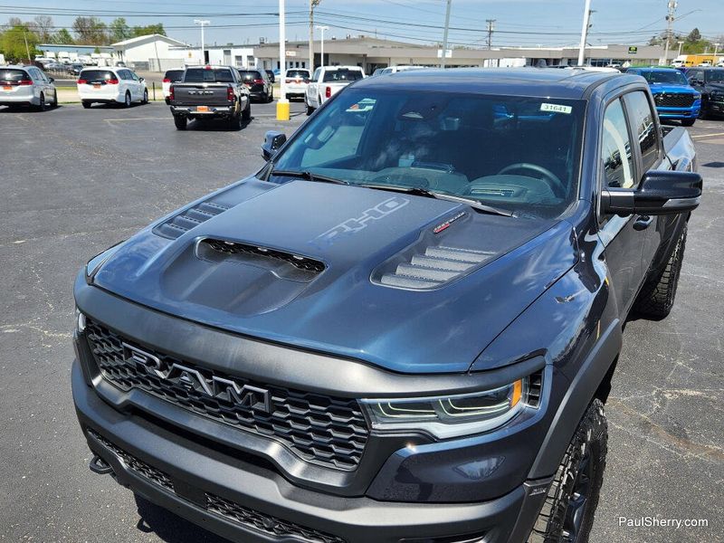 New 2026 RAM 1500 Rho Crew Cab 4x4 5'7' Box