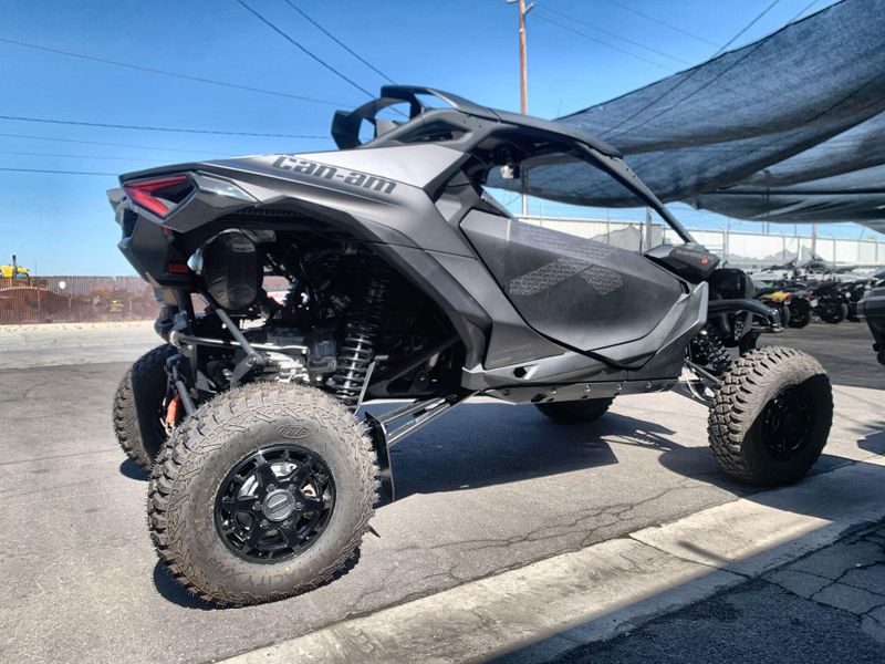 New 2025 Can-Am MAVERICK R X 999T DCT Image 22