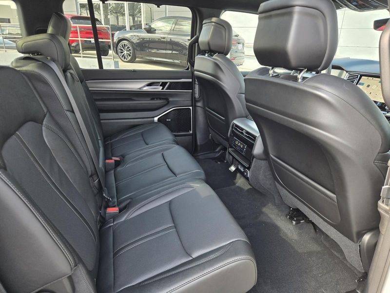 2026 Jeep Grand Wagoneer Limited Reserve 4x4