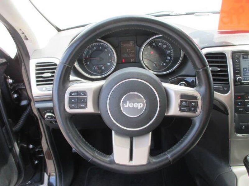 2012 Jeep Grand Cherokee Laredo AltitudeImage 20