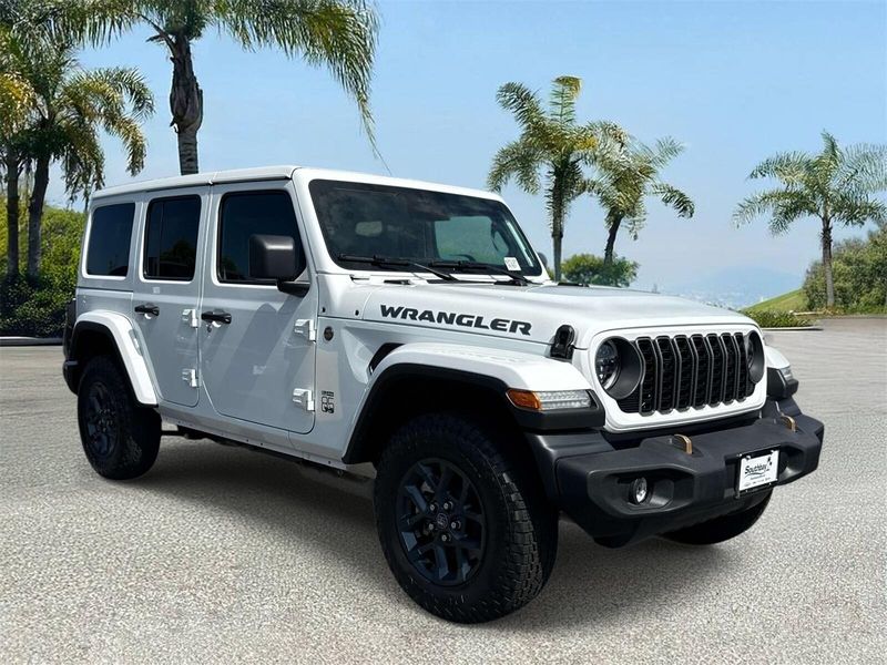New 2026 Jeep Wrangler 4-door 85th Anniversary Edition