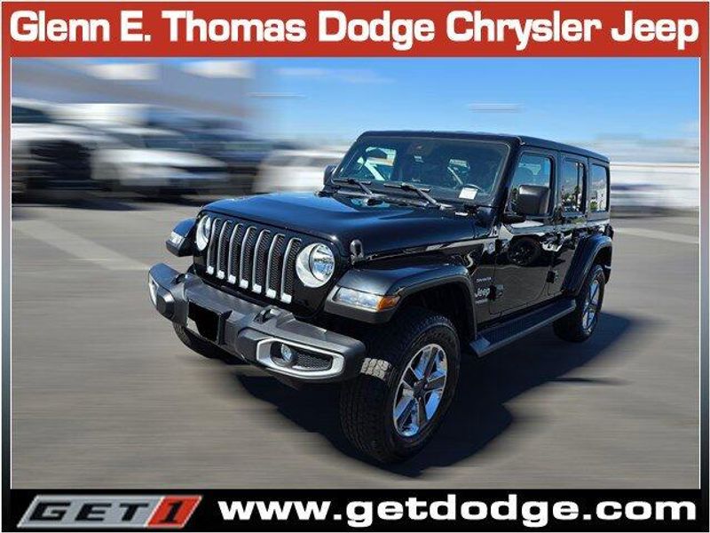 2021 Jeep Wrangler Unlimited Sahara photo 3