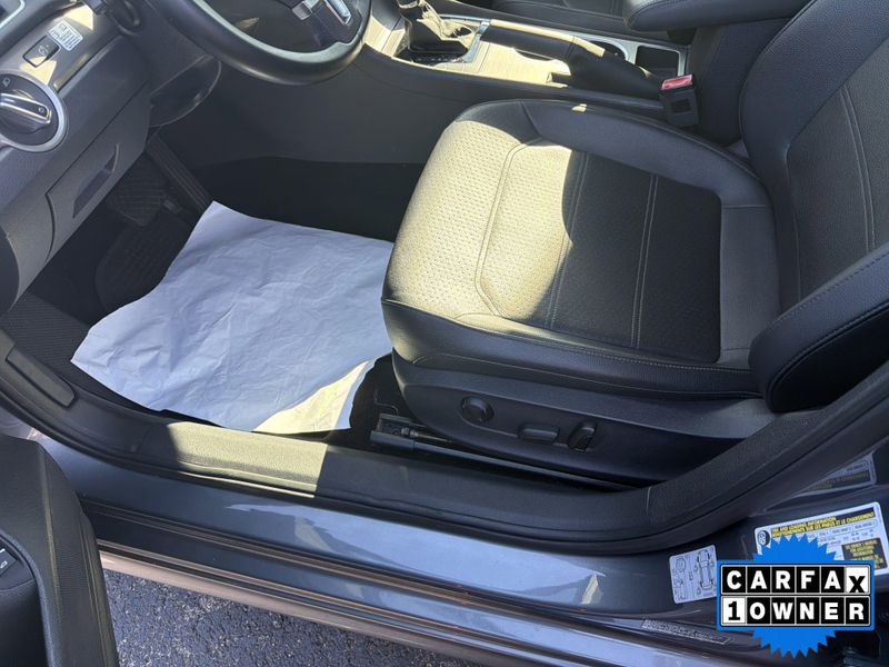 Used 2014 Volkswagen Passat TDI SE w/SunroofImage 17