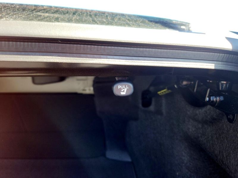 Used 2025 Toyota Camry XLE