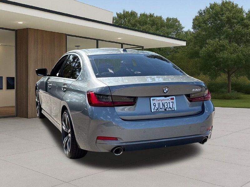 Used 2024 BMW 3 Series 330iImage 9