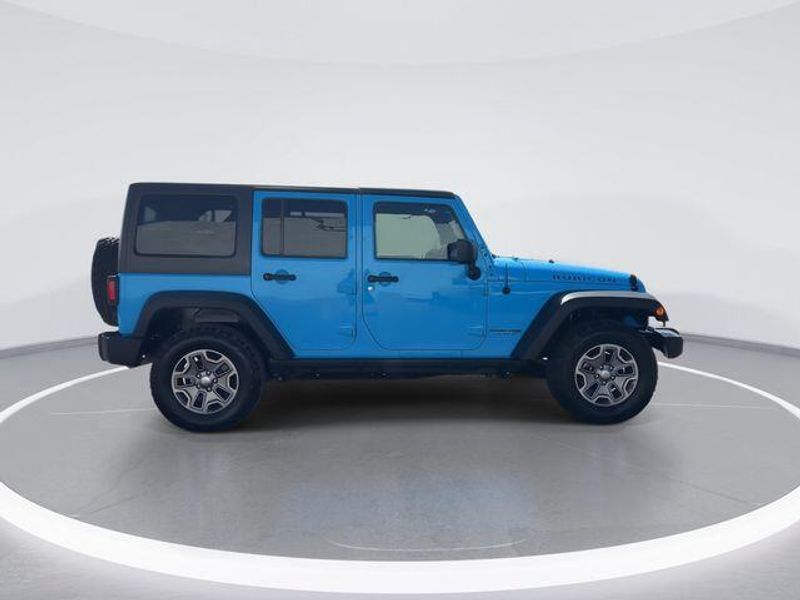 Used 2018 Jeep Wrangler JK Unlimited RubiconImage 9