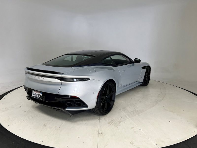 2019 Aston Martin DBS SuperleggeraImage 6