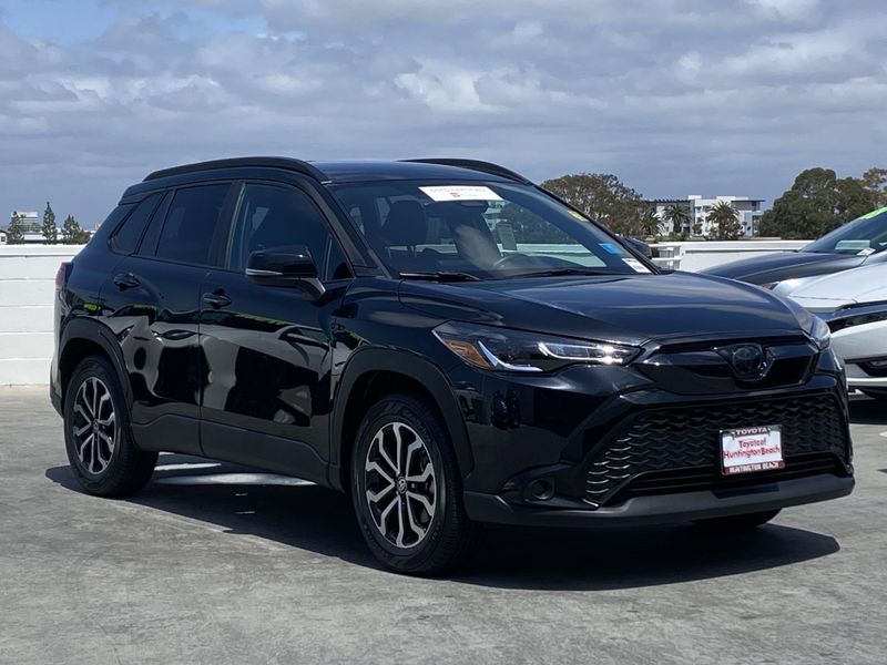 2023 Toyota Corolla Cross Hybrid SEImage 2
