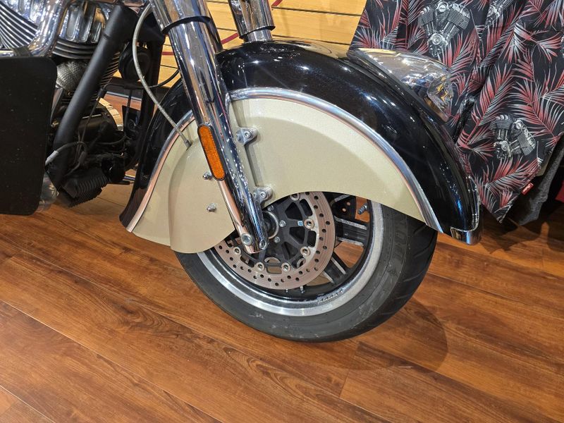 Used 2021 Indian Motorcycle Springfield Image 14