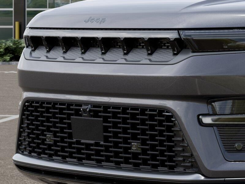 2026 Jeep Grand Wagoneer Limited Reserve 4x4Image 11