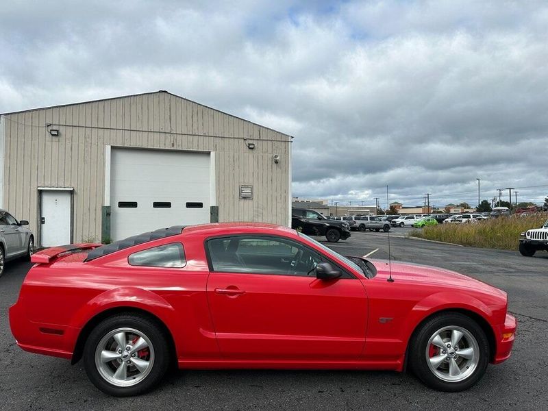 2008 Ford Mustang GT PremiumImage 9