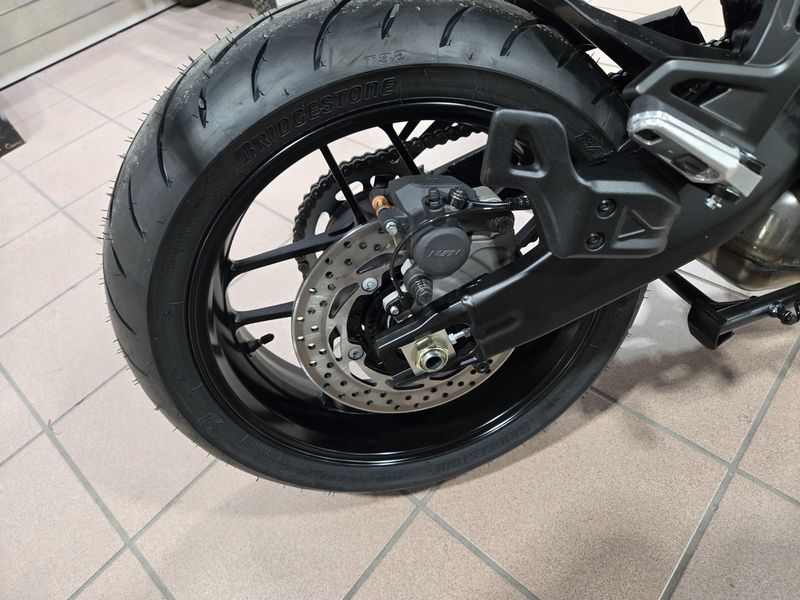 NEW 2025 YAMAHA TRACER 9 Image 22