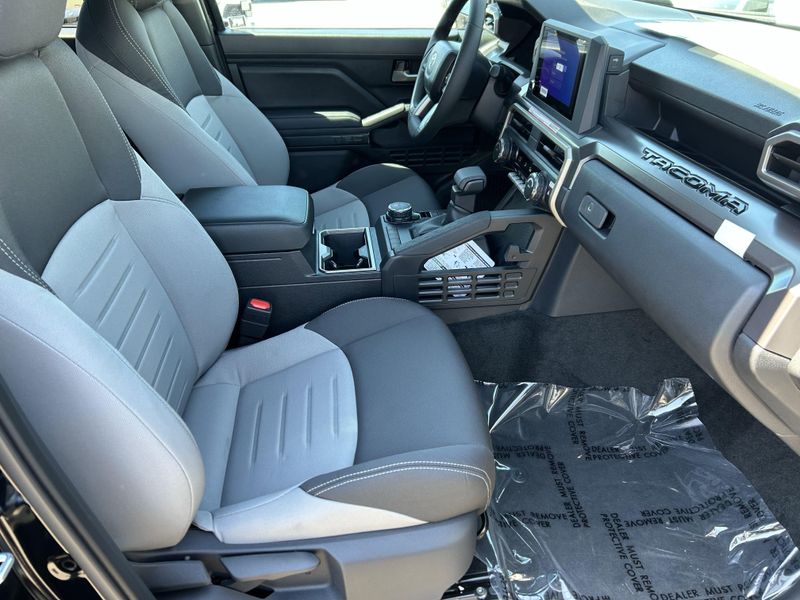 New 2025 Toyota Tacoma TRD SportImage 11