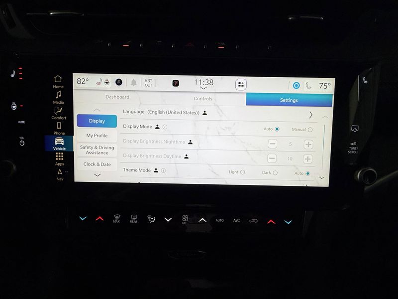 New 2026 Jeep Grand Cherokee L Limited 4x4Image 37