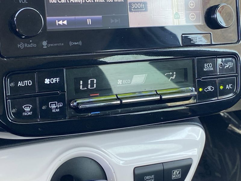 Used 2018 Toyota Prius ThreeImage 21