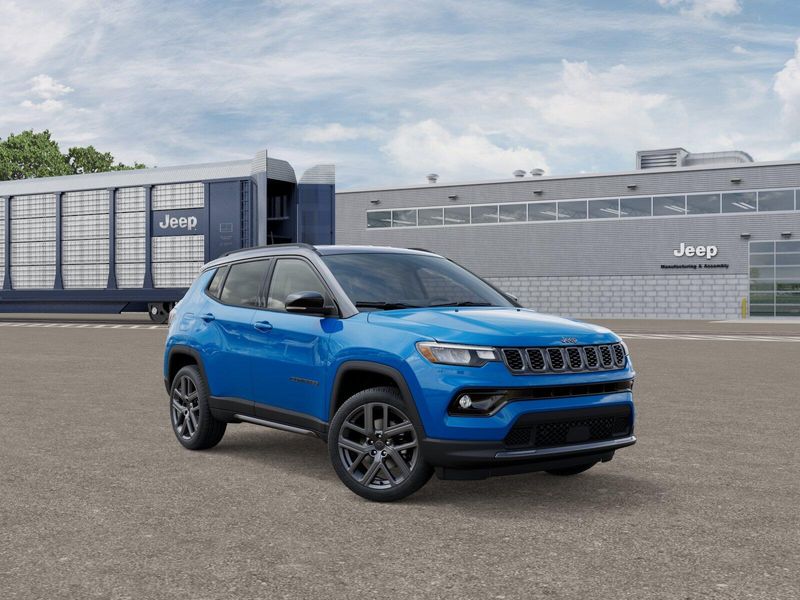 2026 Jeep Compass Limited Altitude photo 4
