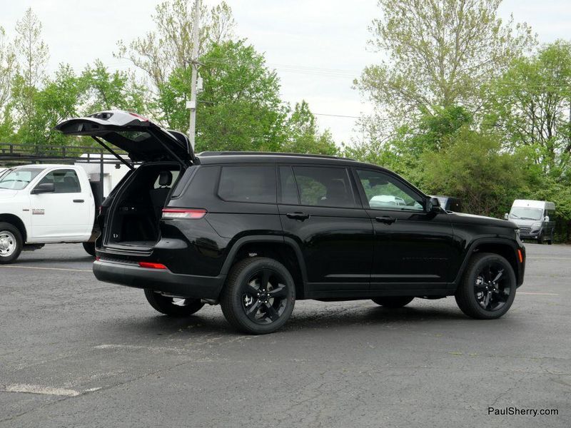 2025 Jeep Grand Cherokee L Altitude X 4x4Image 17
