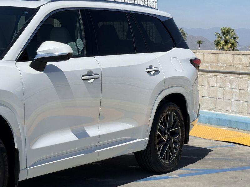 Used 2024 Lexus TX 350Image 8