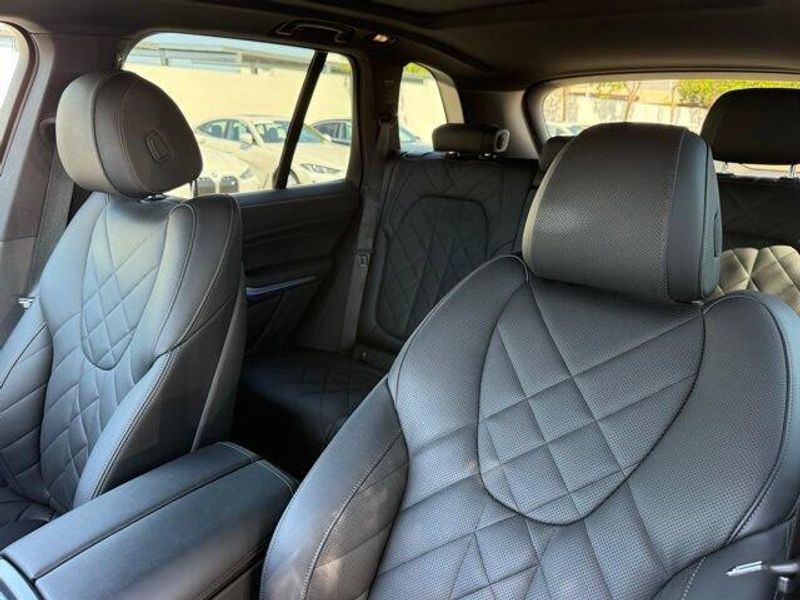 Used 2024 BMW X5 xDrive40iImage 17