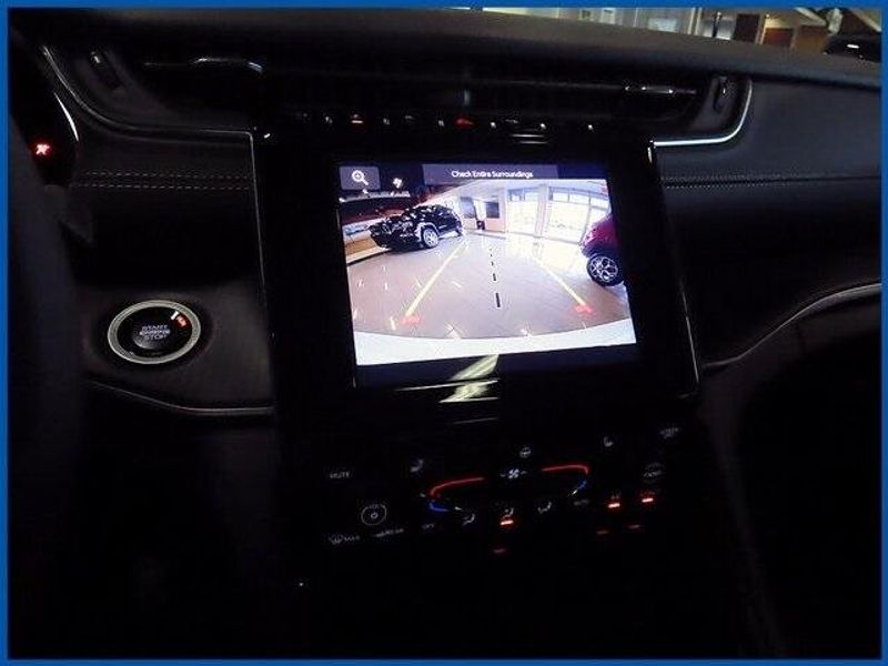 New 2025 Jeep Grand Cherokee Altitude XImage 16