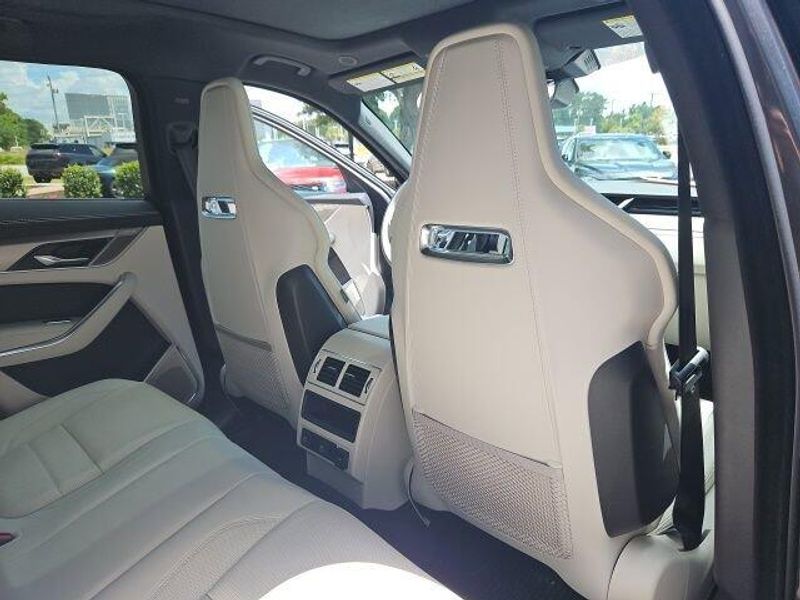 2025 Jaguar F-PACE R-Dynamic S