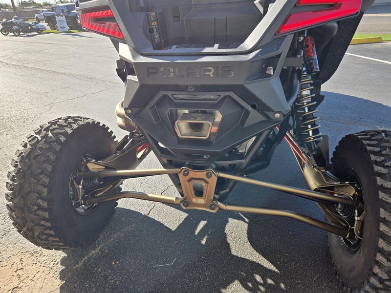 2025 Polaris RZR PRO R 4 ULTIMATE BLACK CRYSTAL AND SHADOW BRONZE Image 24