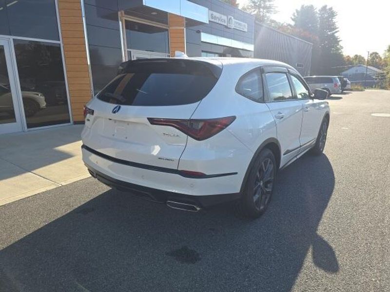 2023 Acura MDX SH-AWD A-Spec photo 6