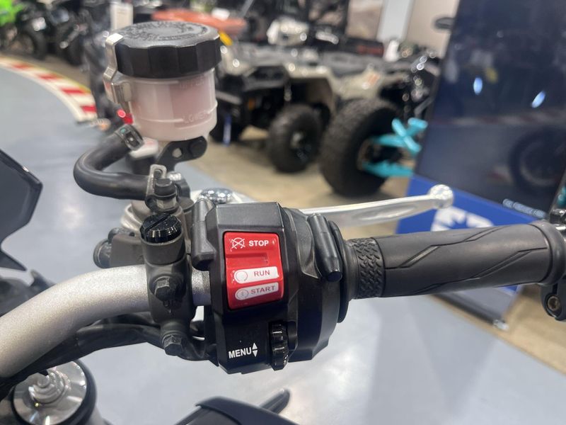 Used 2023 Yamaha MT-09 CA Image 12