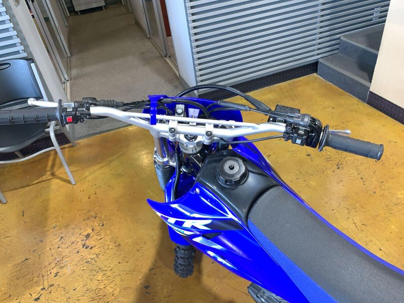 2025 Yamaha TT-R230 Image 17