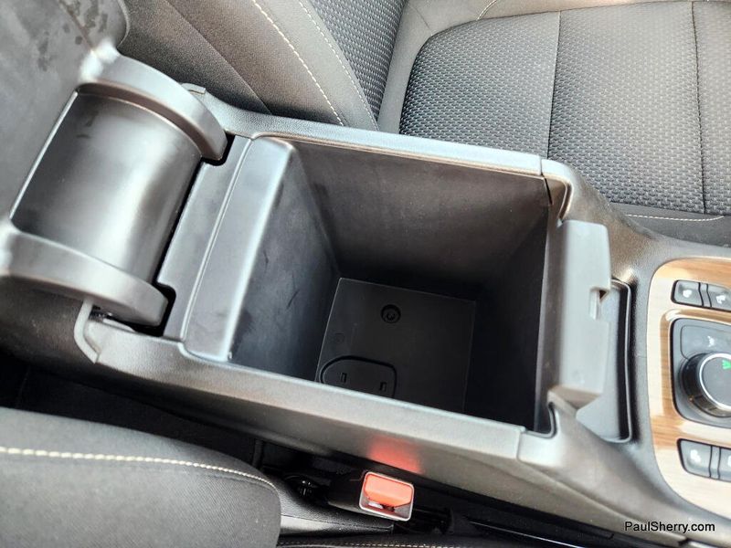 Used 2023 GMC Acadia SLE