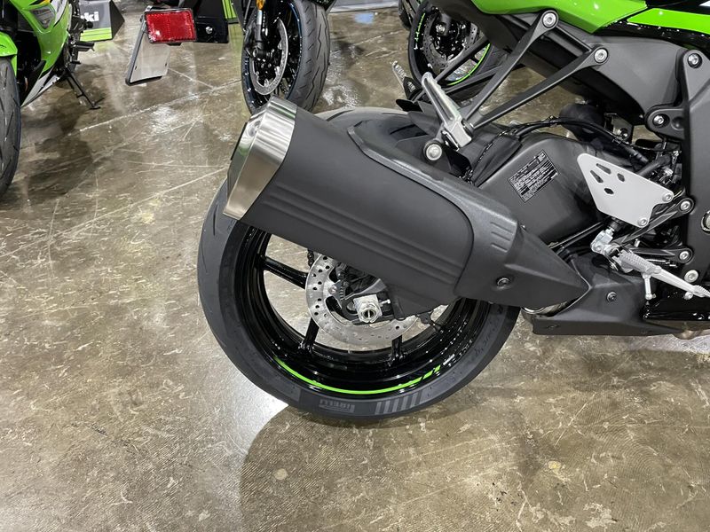 New 2025 Kawasaki NINJA ZX-6R KRT EDITION ABS Image 5