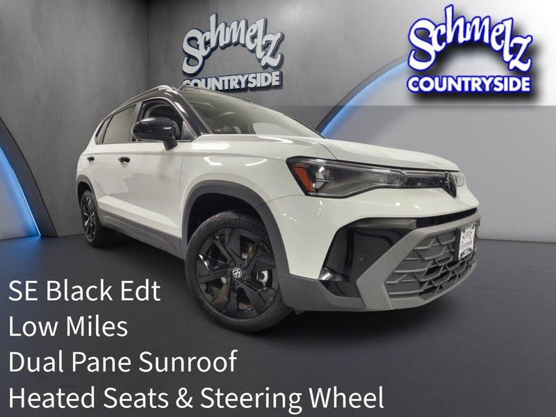 Used 2025 Volkswagen Taos SE Black Edition w/SunroofImage 1