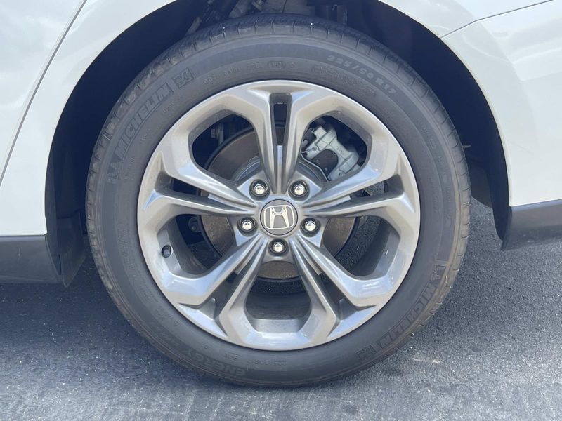 Used 2024 Honda Accord Sedan EX CVT