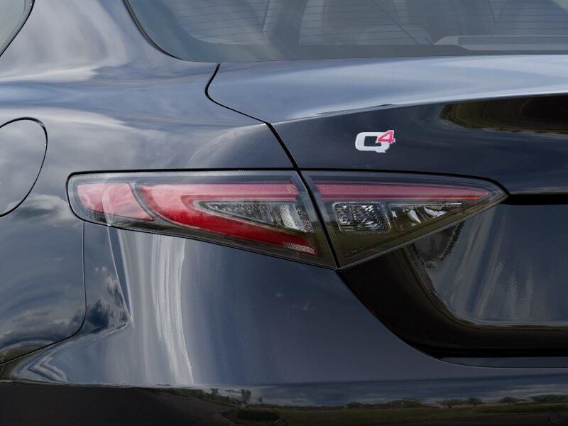 New 2026 Alfa Romeo Giulia AwdImage 5