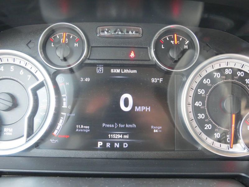 Used 2015 RAM 1500 Laramie 4x4 4dr Crew Cab 5.5 ft. SB PickupImage 17
