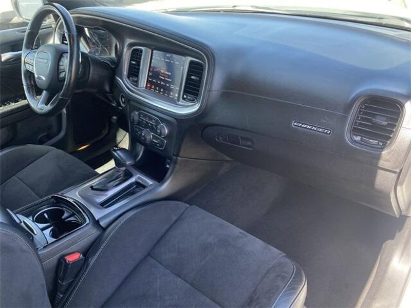 2022 Dodge Charger GTImage 5