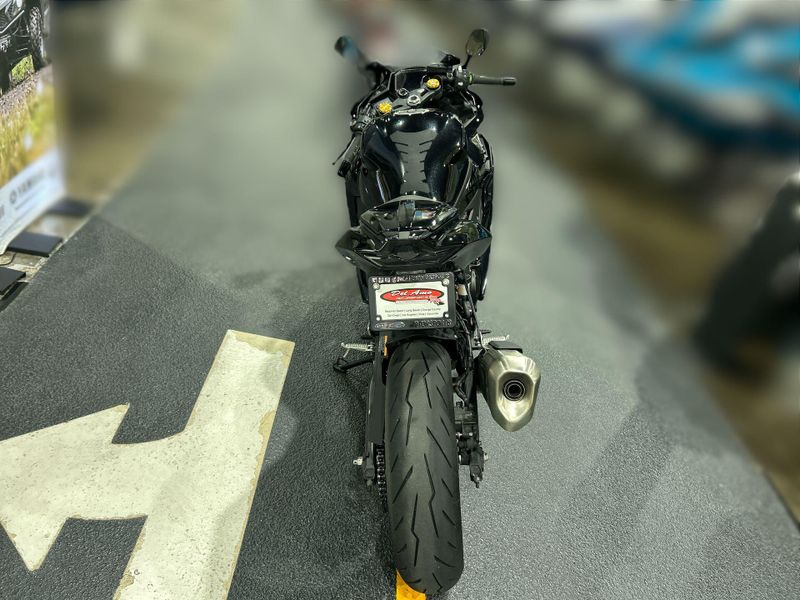 Used 2024 Kawasaki NINJA ZX-4RR Image 16