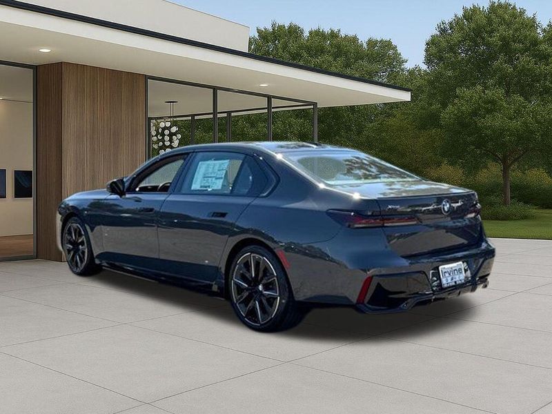 New 2026 BMW 7 Series 750e xDriveImage 12