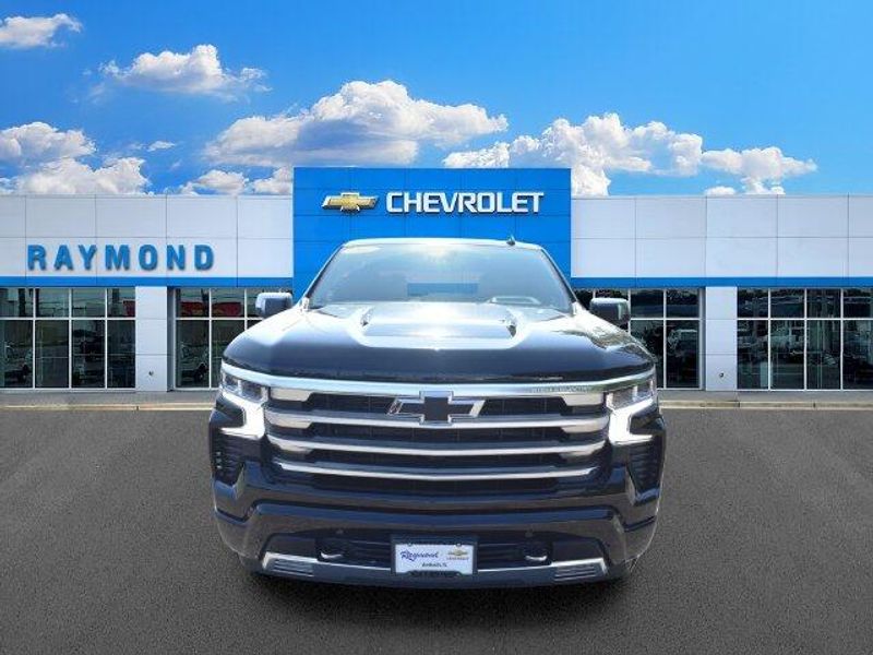 New 2026 Chevrolet Silverado 1500 High CountryImage 9