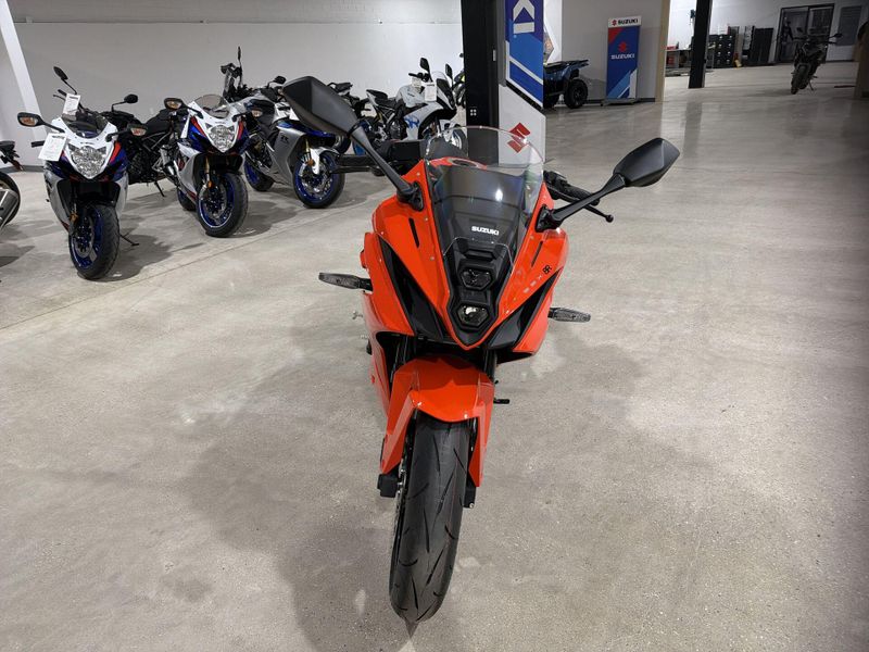 New 2026 Suzuki GSX-8R Image 12