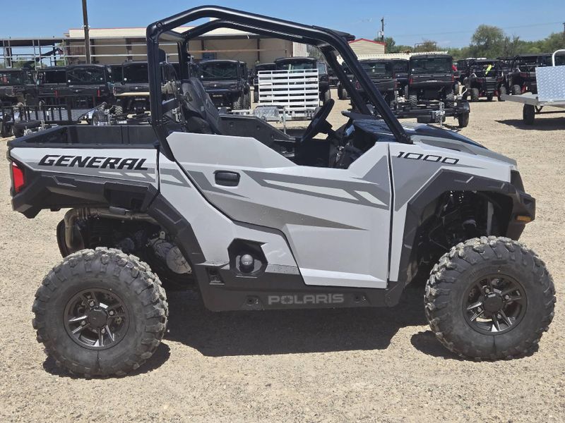 New 2026 Polaris GENERAL 1000 SPORT 