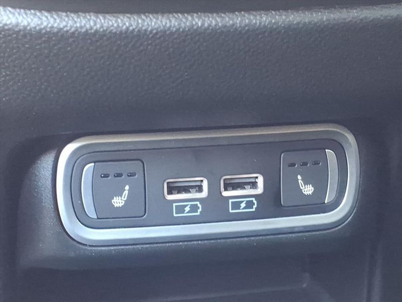 New 2025 Alfa Romeo Stelvio VeloceImage 13