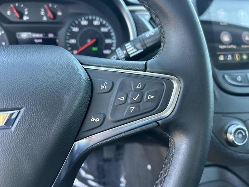 Used 2025 Chevrolet Malibu RSImage 23