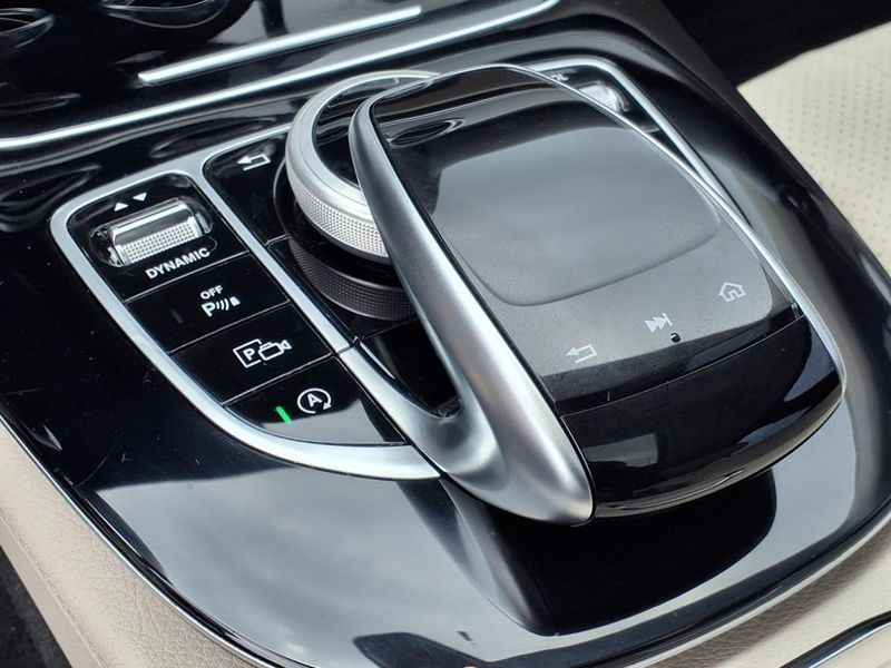 2018 Mercedes-Benz E 300 300Image 23