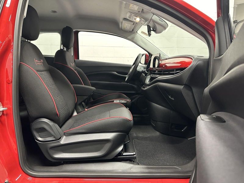 New 2024 Fiat 500e Inspi(red)Image 12