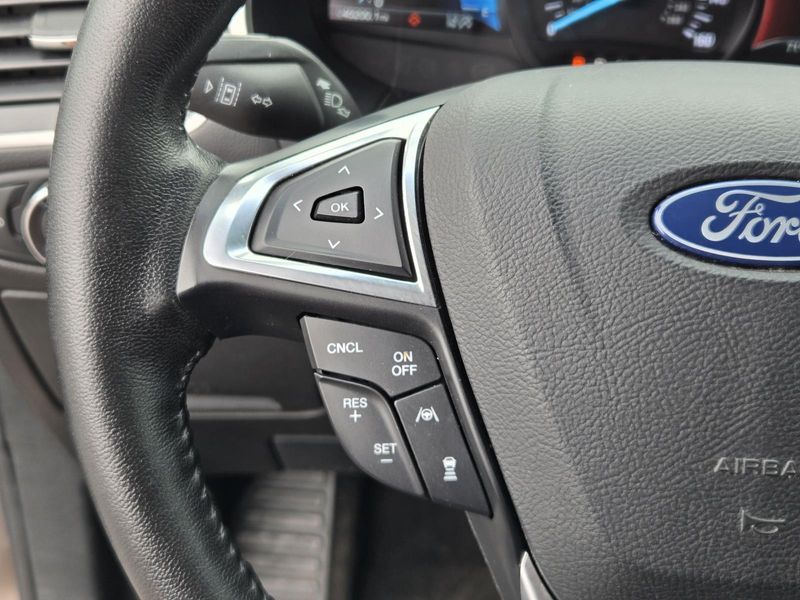 Used 2019 Ford Edge SEL FWD