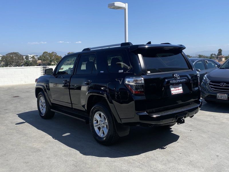 2023 Toyota 4Runner SR5 PremiumImage 6