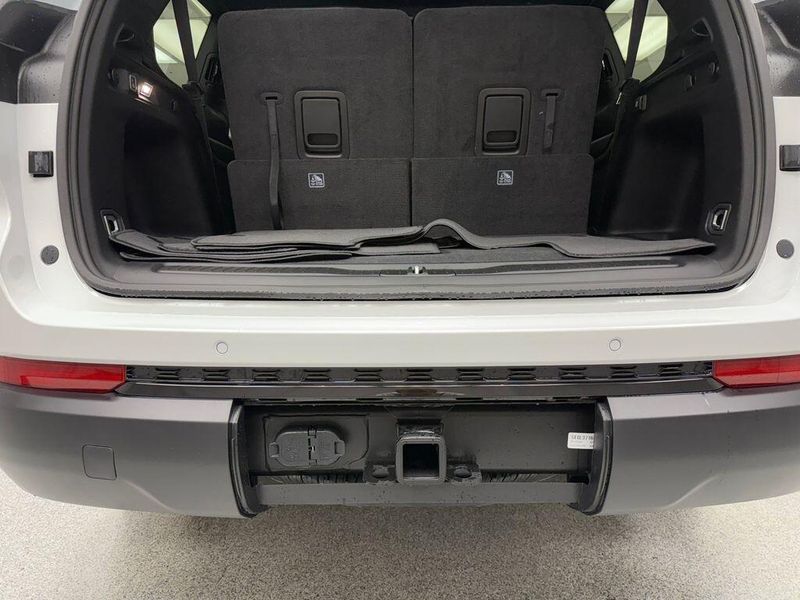 New 2025 Jeep Grand Cherokee L Limited 4x4Image 18