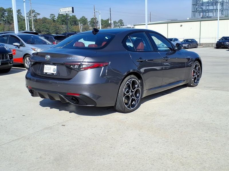 New 2026 Alfa Romeo Giulia VeloceImage 7